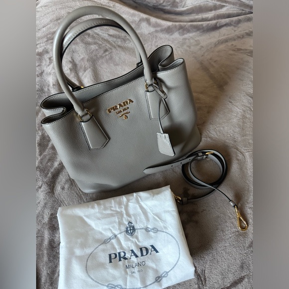 Prada Vitello Daino - Picture 3 of 13